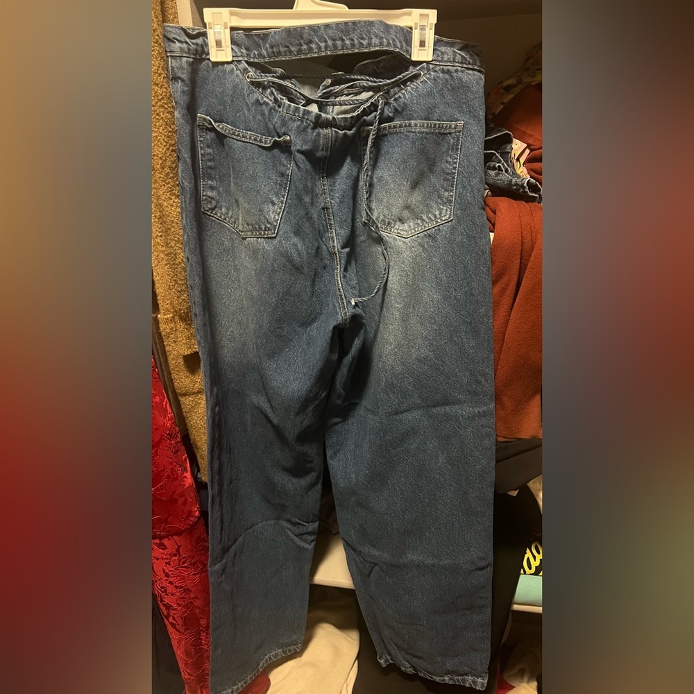 Lace Up Back Jeans - Picture 2 of 4